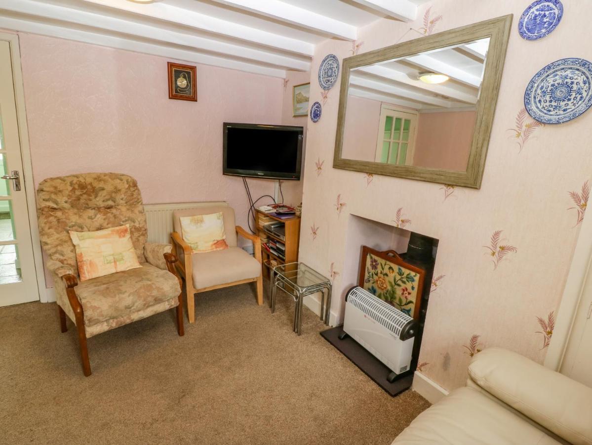 Tir Bedw Villa Ederyn Exterior photo